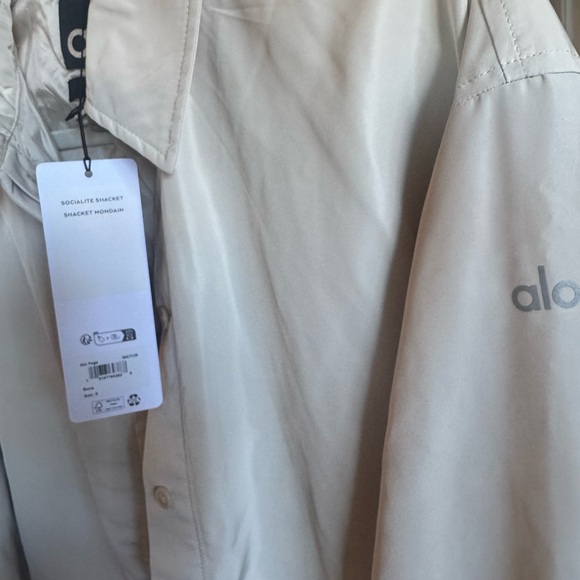 ALO Yoga Women's Cream Utility Jacket - Picture 5 of 7